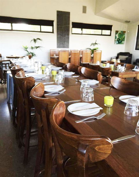 Amongst The Sticks - Accommodation Directory 10