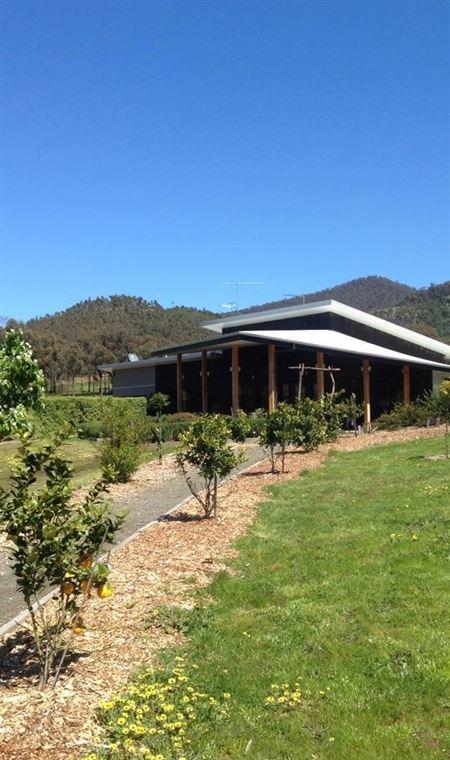 Amongst The Sticks - Accommodation Directory 2