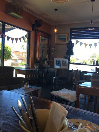 Two Birds Gallery Cafe - Accommodation Directory 0