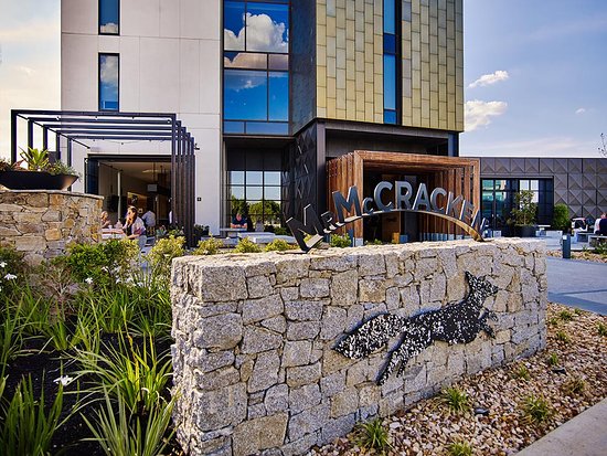 Essendon Fields VIC Accommodation Directory