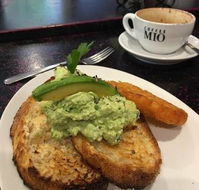 Cafe Z - Accommodation Directory