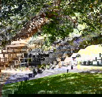 Cardinia Park Hotel - Accommodation Directory