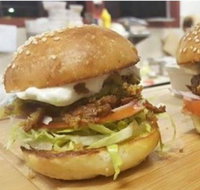 Cody's Cafe Manor Lakes - Accommodation Directory