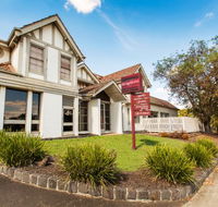 Eltham Hotel - Accommodation Directory