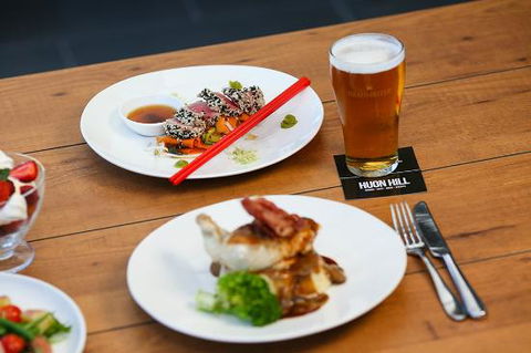Huon Hill Tavern Wodonga - Accommodation Directory 0