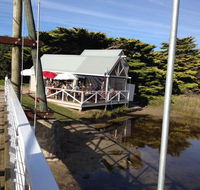 Swing Bridge Cafe - Accommodation Directory
