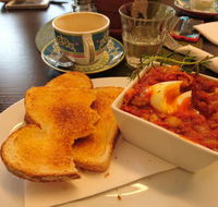 The Laughing Fox - Accommodation Directory