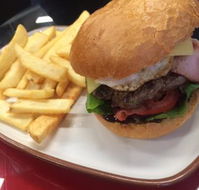 Drouin PizzaBurger Lounge - Accommodation Directory