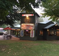 Red Gum Bar and Bistro - Accommodation Directory