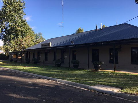 Tinamba Hotel - Accommodation Directory 0