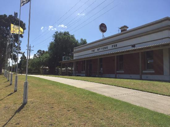 Wy Yung VIC Accommodation Directory