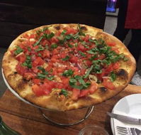 Fratelli's Wood Fired Pizza - Accommodation Directory