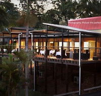Pasfields Restaurant Bar  Deck - Accommodation Directory