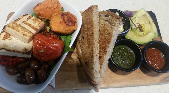 Erina NSW Accommodation Directory