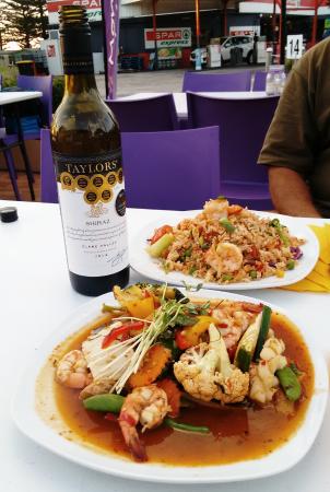 Mona's Kitchen - Accommodation Directory 0