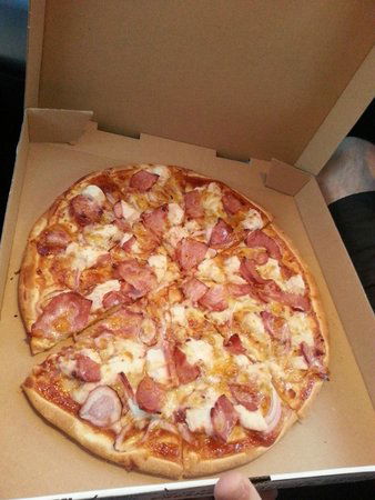 Hero's Pizza - Accommodation Directory 0