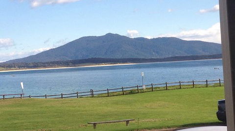 Bermi's Beachside Cafe - Accommodation Directory 0