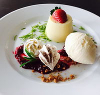 East Fusion Restaurant - Accommodation Directory