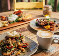 Lindsay's Cafe - Accommodation Directory