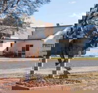 Pretty Pine Hotel - Accommodation Directory