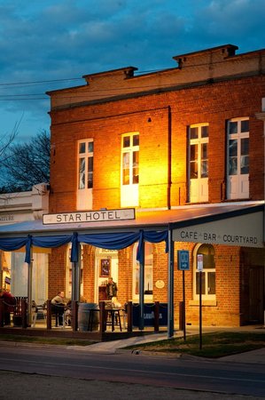 STAR HOTEL - Accommodation Directory 0