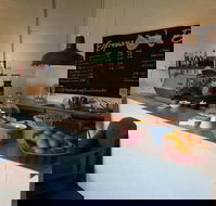 Tractor Espresso Bar - Accommodation Directory
