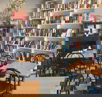 Chrissie's Book Lounge  Cafe - Accommodation Directory
