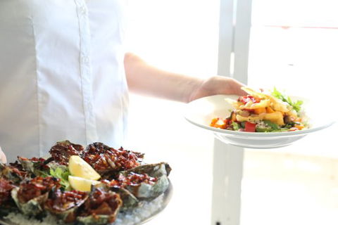 Hooked Restaurant & Grill - Accommodation Directory 0