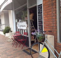 House Of Expressos - Accommodation Directory