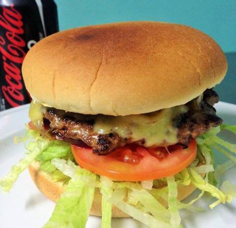 Leeton Tourist Supermarket - Accommodation Directory 0
