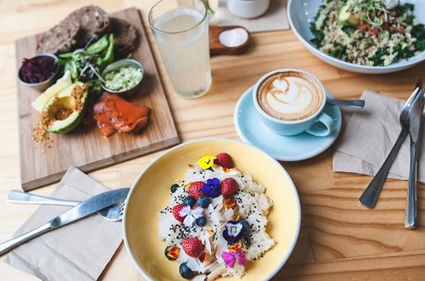 Momo Wholefood - Accommodation Directory 0