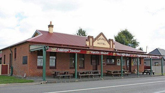 Spring Hill NSW Accommodation Directory