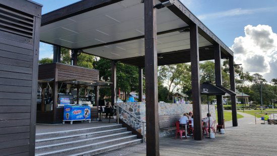 Toronto NSW Accommodation Directory
