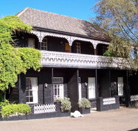 Top Pub Uralla - Accommodation Directory