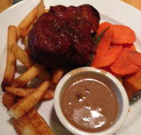 Top Town Tavern - Accommodation Directory