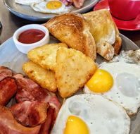 Caph's Restaurant  Cafe Bar - Accommodation Directory