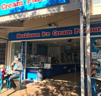 Huskisson ice cream parlour - Accommodation Directory