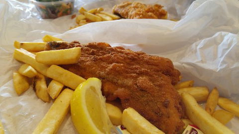 Burleigh Heads Fishmongers - Accommodation Directory 0