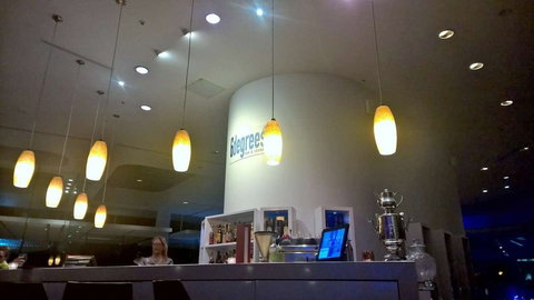 6 Degrees Bar & Lounge - Accommodation Directory 0