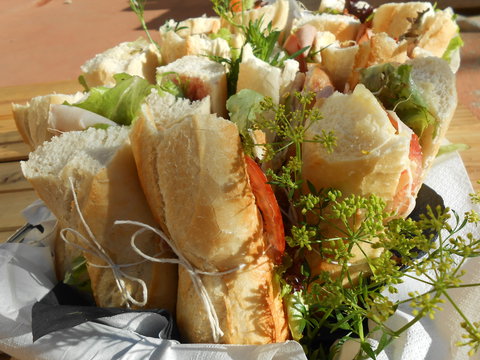 Deloraine Deli - Accommodation Directory 2