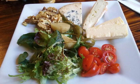 Fetching Treasures Cafe - Accommodation Directory 0