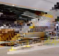 Long Neck - Perth International Airport - Accommodation Directory