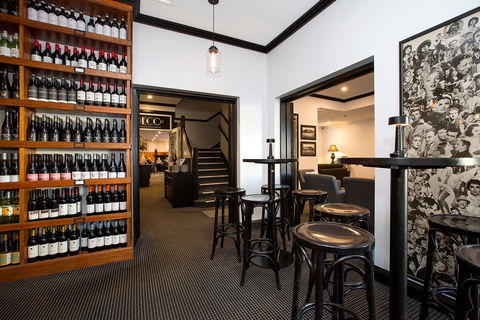 Deco Wine Bar And Restaurant - Accommodation Directory 1