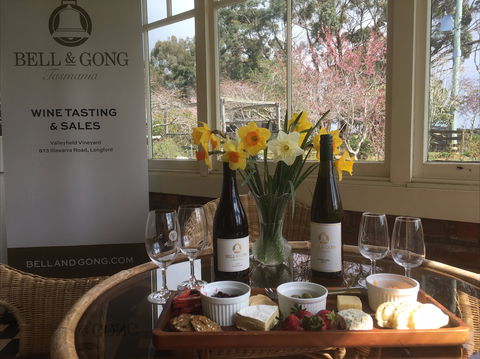 Bell & Gong - Accommodation Directory 0