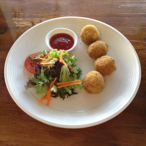 Chicken On Charcoal - Accommodation Directory 0