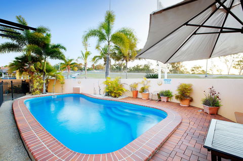 Glenmore Tavern - Park Avenue - Accommodation Directory 0