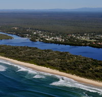 Stuarts Point Tavern / Yarrahinni Hotel - Accommodation Directory