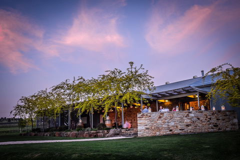 Howard Vineyard - Accommodation Directory 1
