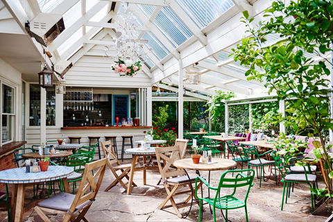 Wombat Hill House - Accommodation Directory 1