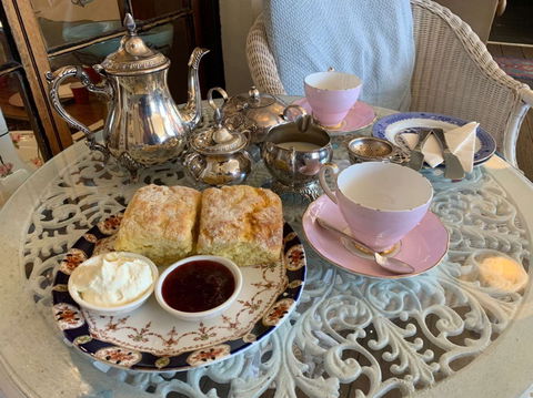 Czeg's Cafe - Accommodation Directory 0